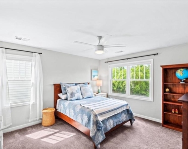 221 Wilder Avenue - Photo Thumbnail 14