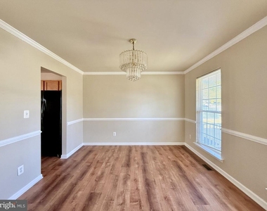 6002 Bush Court - Photo Thumbnail 8
