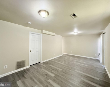 6002 Bush Court - Photo Thumbnail 21