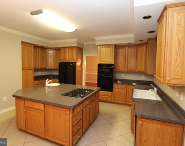 12990 Pintail Road - Photo Thumbnail 8