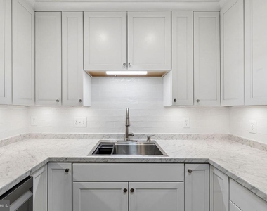 17360 Tripoli Boulevard - Photo Thumbnail 2