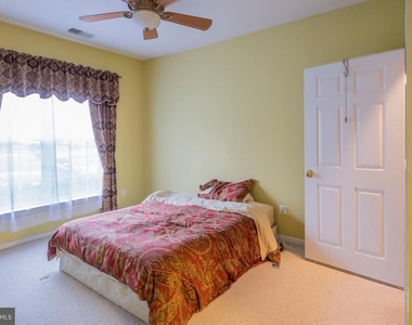5916 Founders Hill Drive - Photo Thumbnail 2