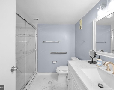 3713 S George Mason Drive - Photo Thumbnail 19