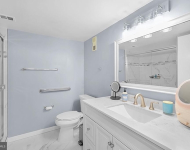 3713 S George Mason Drive - Photo Thumbnail 20