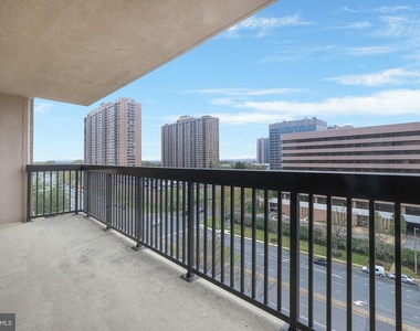 3713 S George Mason Drive - Photo Thumbnail 31
