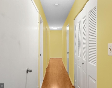 3713 S George Mason Drive - Photo Thumbnail 15