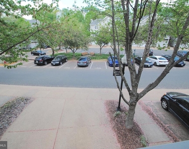 12823 Fair Briar Lane - Photo Thumbnail 2