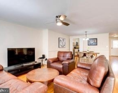 8931 Park Forest Drive - Photo Thumbnail 11