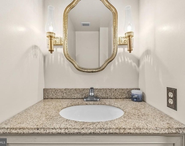 8931 Park Forest Drive - Photo Thumbnail 5