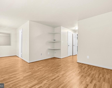 8931 Park Forest Drive - Photo Thumbnail 18
