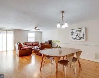 8931 Park Forest Drive - Photo Thumbnail 8
