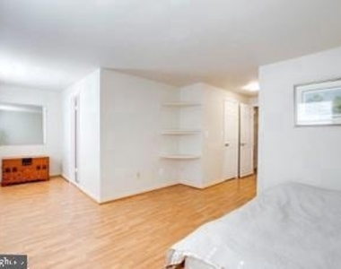 8931 Park Forest Drive - Photo Thumbnail 22