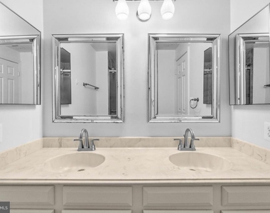 8931 Park Forest Drive - Photo Thumbnail 17