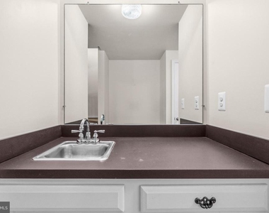 8931 Park Forest Drive - Photo Thumbnail 30