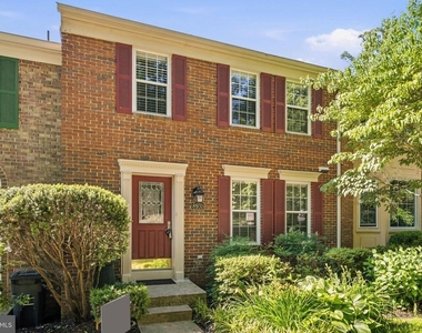 8931 Park Forest Drive - Photo Thumbnail 1