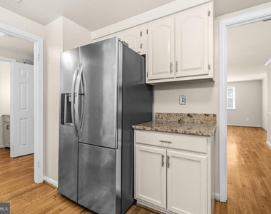 8931 Park Forest Drive - Photo Thumbnail 9