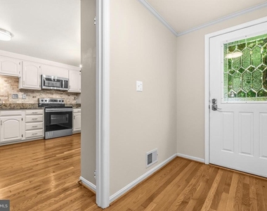 8931 Park Forest Drive - Photo Thumbnail 4
