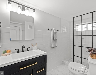 1700 Dewitt Avenue - Photo Thumbnail 13