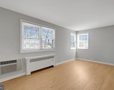 206 N Trenton Street - Photo Thumbnail 2