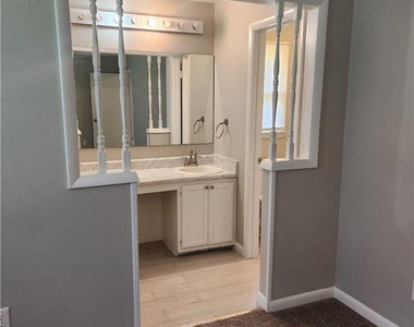 6701 Vaughn Road - Photo Thumbnail 24