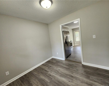 6701 Vaughn Road - Photo Thumbnail 11