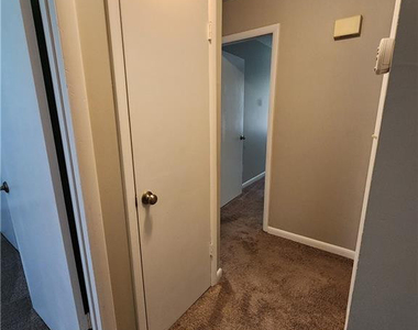 6701 Vaughn Road - Photo Thumbnail 28