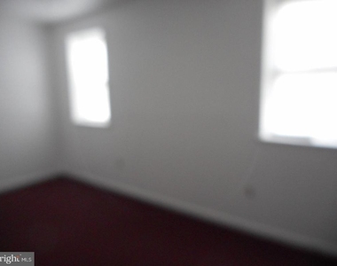 753 S Jessup Street - Photo Thumbnail 2
