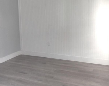 4951 W Thompson Street - Photo Thumbnail 6