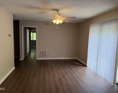 205 E Ransom Street - Photo Thumbnail 1