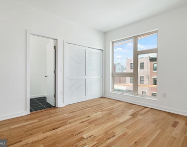 1918 E Cumberland Street - Photo Thumbnail 1