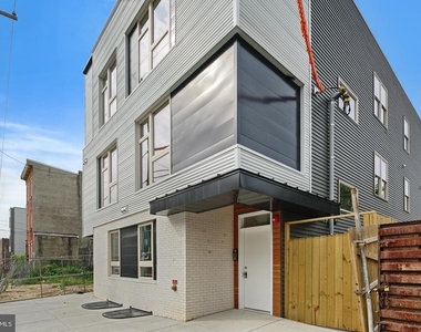 1918 E Cumberland Street - Photo Thumbnail 7