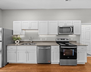 104 N Birch Avenue - Photo Thumbnail 5