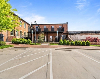 104 N Birch Avenue - Photo Thumbnail 14