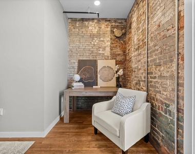 104 N Birch Avenue - Photo Thumbnail 4