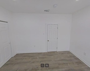6459 N 16th Street - Photo Thumbnail 5