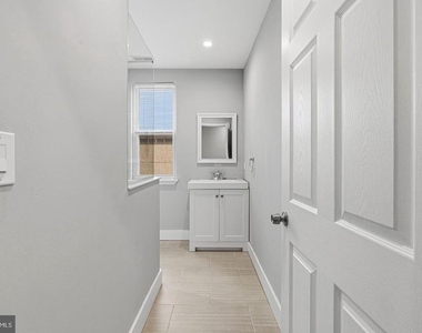 2106 Manton Street - Photo Thumbnail 14