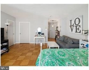 2601 Pennsylvania Avenue - Photo Thumbnail 5