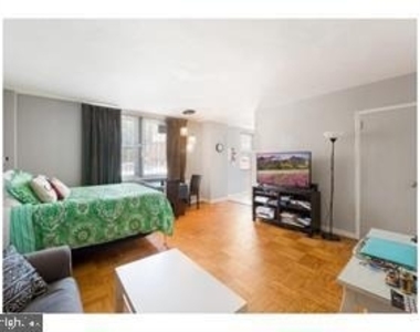 2601 Pennsylvania Avenue - Photo Thumbnail 4