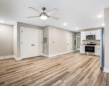 303 Linwood Street - Photo Thumbnail 6