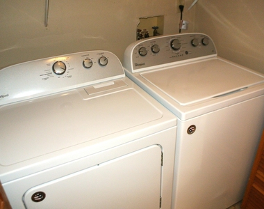 104 Cedarwood Lane - Photo Thumbnail 8