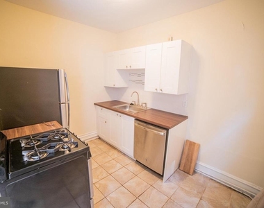 2124 Spruce Street - Photo Thumbnail 8
