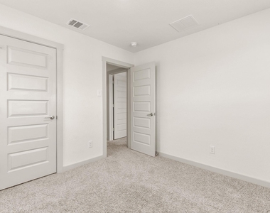 117 New Hampton Way - Photo Thumbnail 19