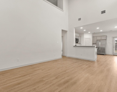 117 New Hampton Way - Photo Thumbnail 4