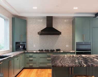 815 S 20th Street - Photo Thumbnail 8