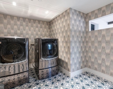 815 S 20th Street - Photo Thumbnail 22