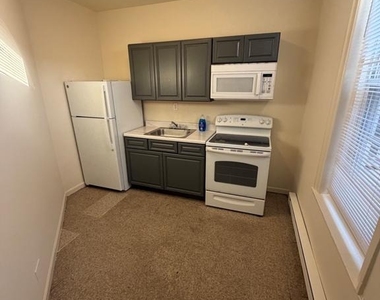 1103 Lindley Avenue - Photo Thumbnail 2