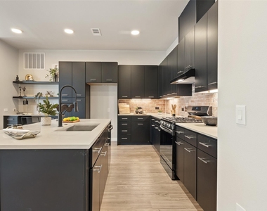 4510 Terry-o Ln - Photo Thumbnail 6