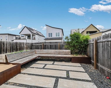 6133 Florencia Ln - Photo Thumbnail 19
