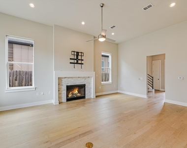 6133 Florencia Ln - Photo Thumbnail 2