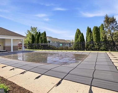 205 Horseshoe Drive - Photo Thumbnail 14